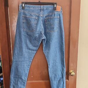 Womes Levi 501s
